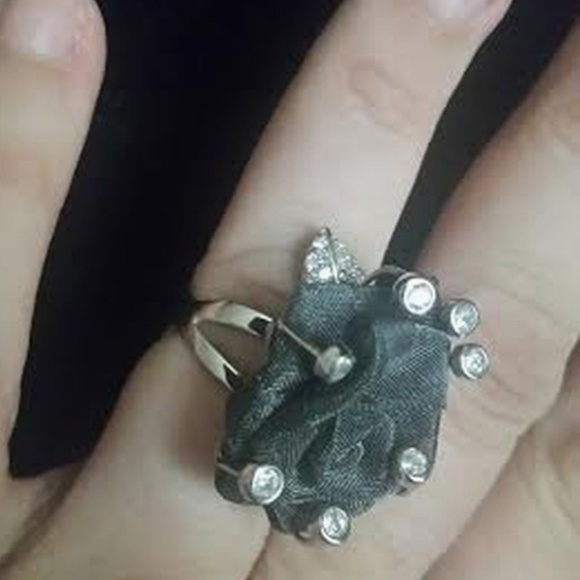 NWT Gen. White Topaz, Blk Metal SS Ring - Picture 8 of 8